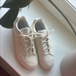 Reebok cream minimalistic women’s shoes
